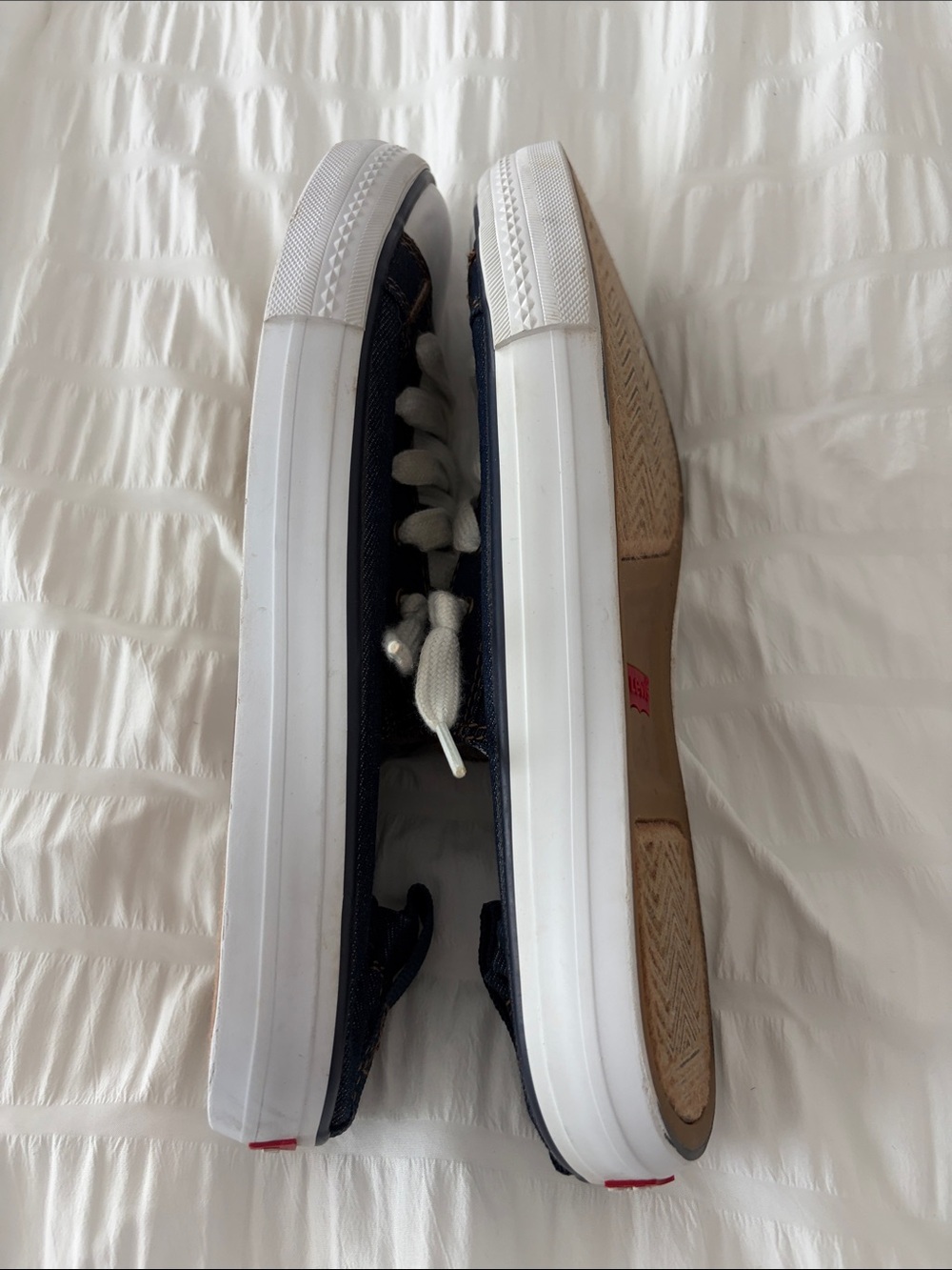 Levi's Women’s SZ 9 Dark Blue Denim Slip-On Sneakers with White Toe Cap - Picture 8 of 9